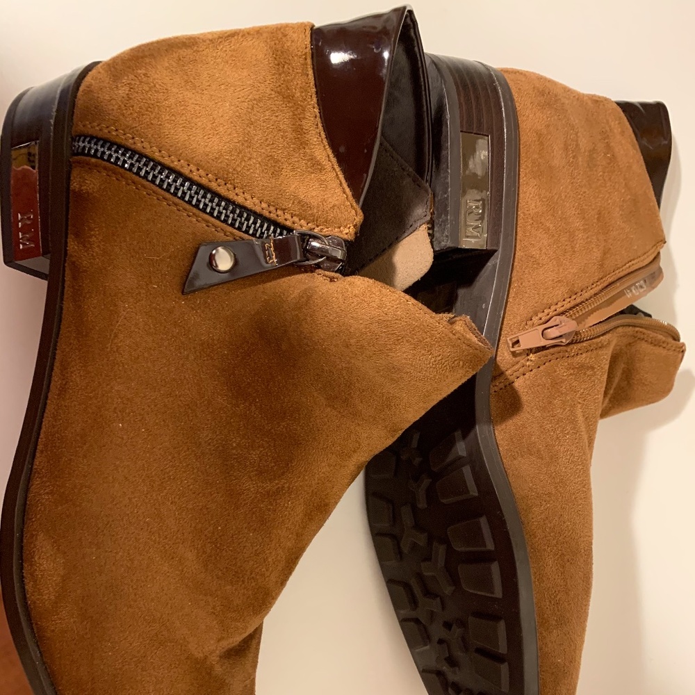 TAN SUEDE BOOTIES WITH SILVER HEEL ACCENT